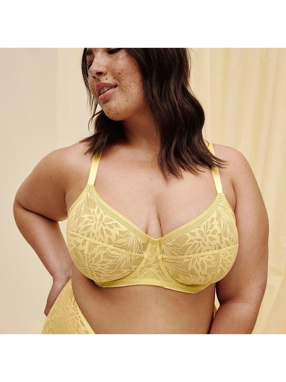 48 DDD • Déesse Collection • All-Over Lace Underwire Bra